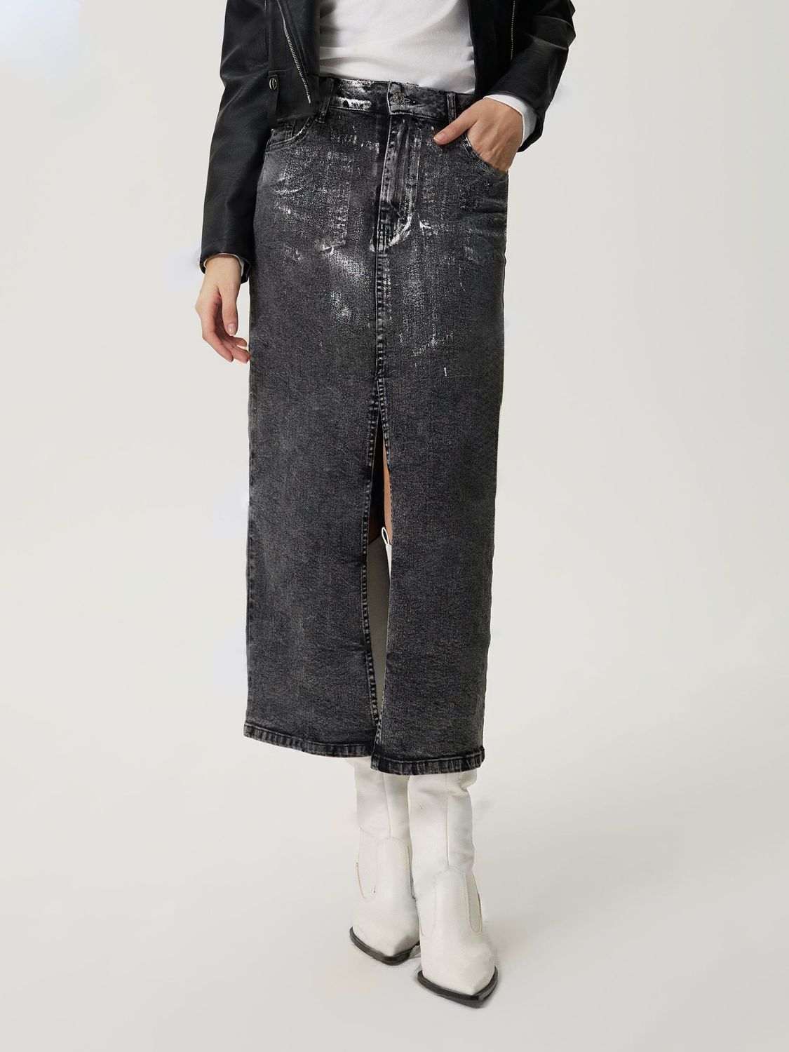 High Noon Midi Denim Skirt with Pockets